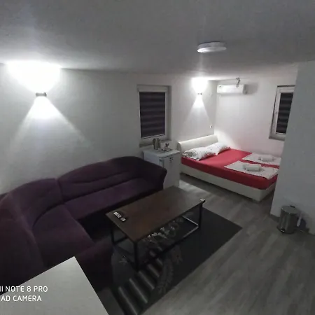 Apartmani Kula Tuzla Exterior photo